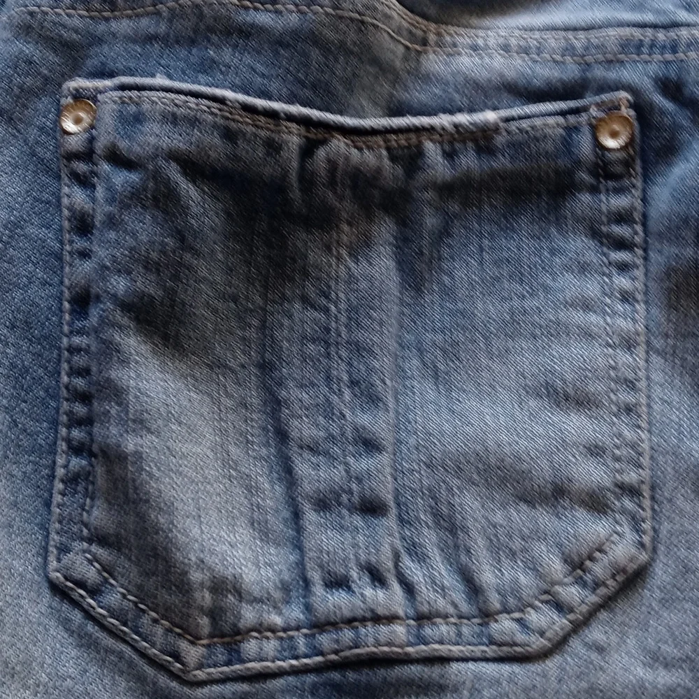 Artisan Crafted Distressed Denim Jeans Size 4 - Picture 7 of 7